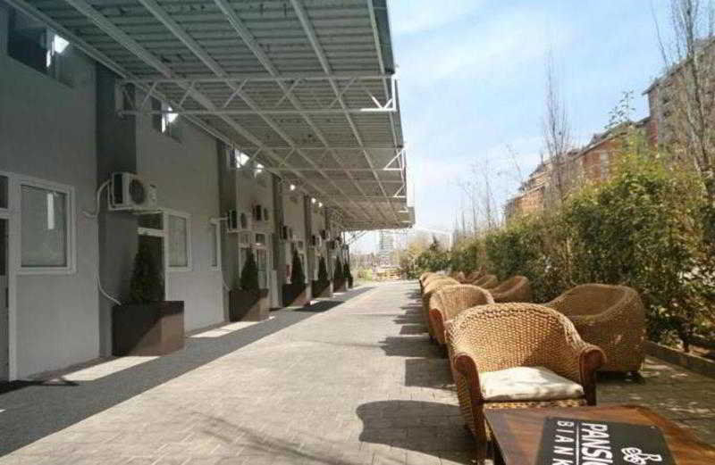 Pansion Bianko Hotel Skopje Exterior photo